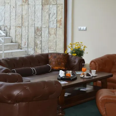 Sunshine Pearl Family Otel 3*