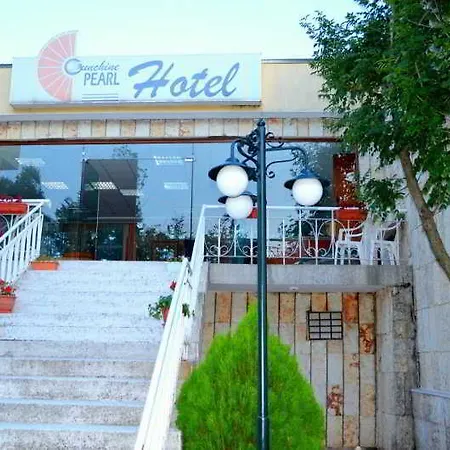 Sunshine Pearl Family Otel